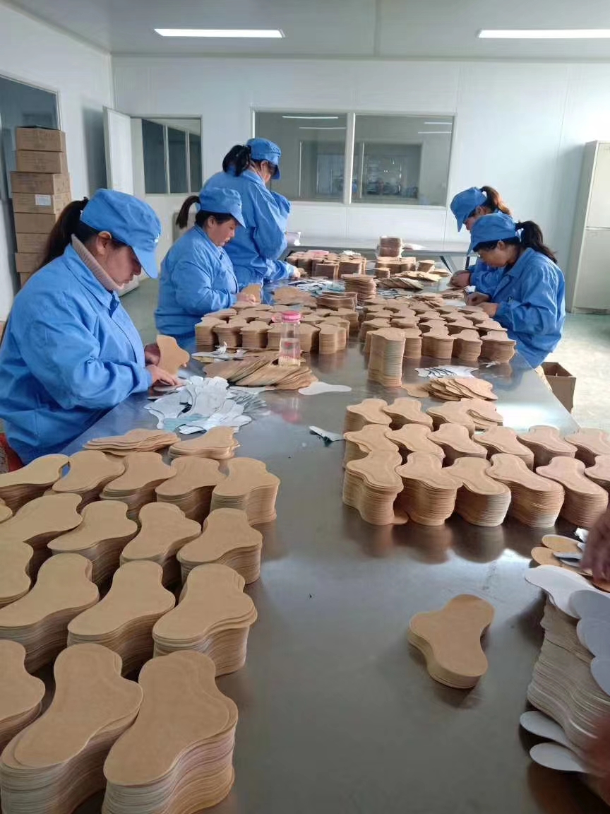 今世康膏药贴牌操作间展示